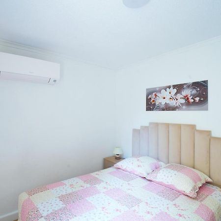 Appartement Du Forum,La Gare, 50 M2 , Climatisation, Garage, Cour Нарбонна Экстерьер фото