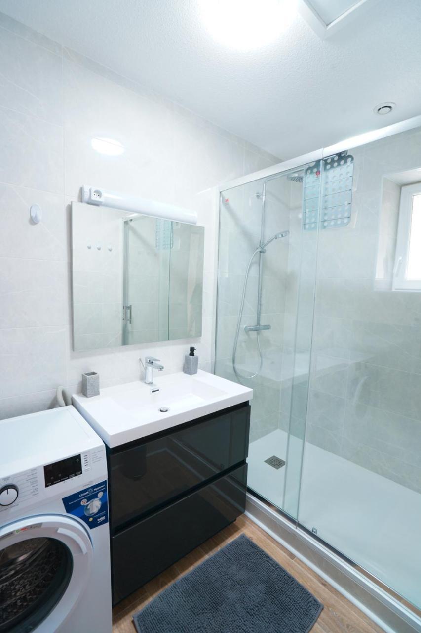 Appartement Du Forum,La Gare, 50 M2 , Climatisation, Garage, Cour Нарбонна Экстерьер фото